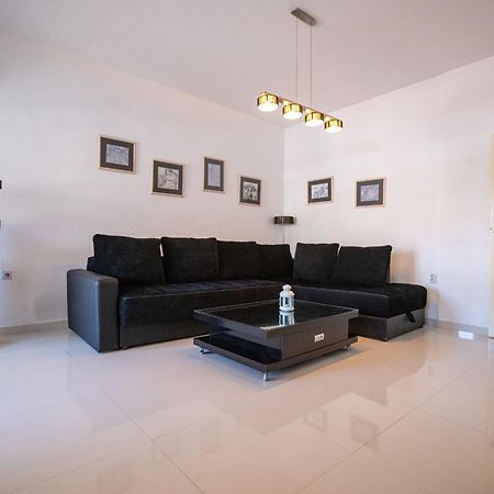 Lake View Double Balcony City Center Apartment In Охрид Екстер'єр фото