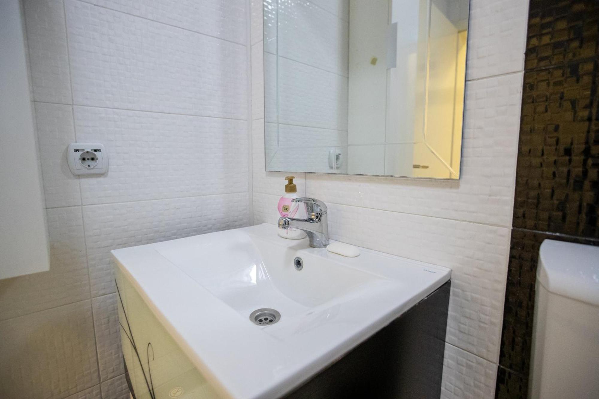 Lake View Double Balcony City Center Apartment In Охрид Екстер'єр фото