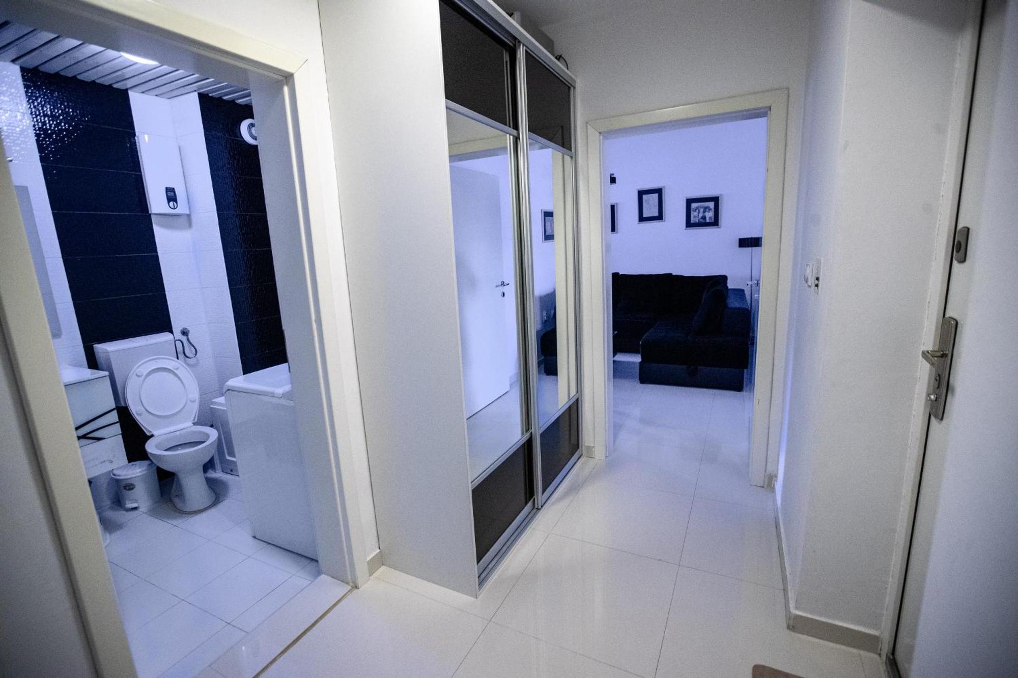 Lake View Double Balcony City Center Apartment In Охрид Екстер'єр фото